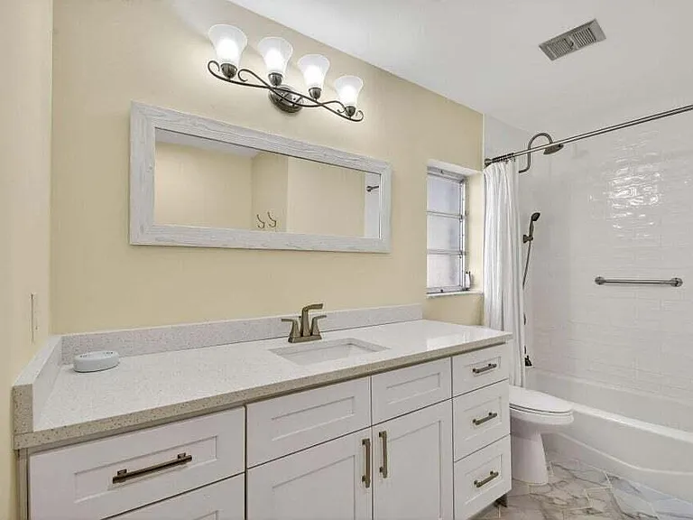 324 Orange Tree Dr #5 — Photo 17