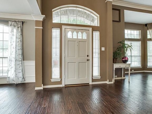 5th image of 6010 Pin Oak Dr