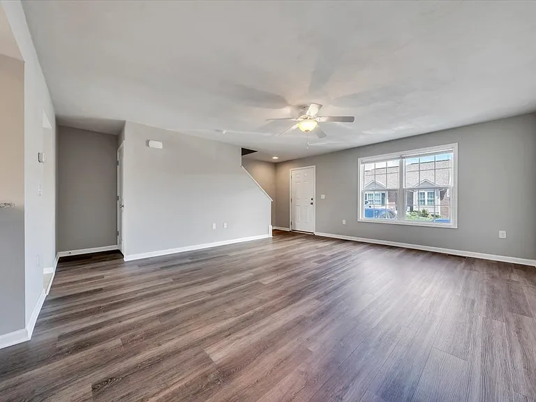 6837 Village Green Dr — Photo 3