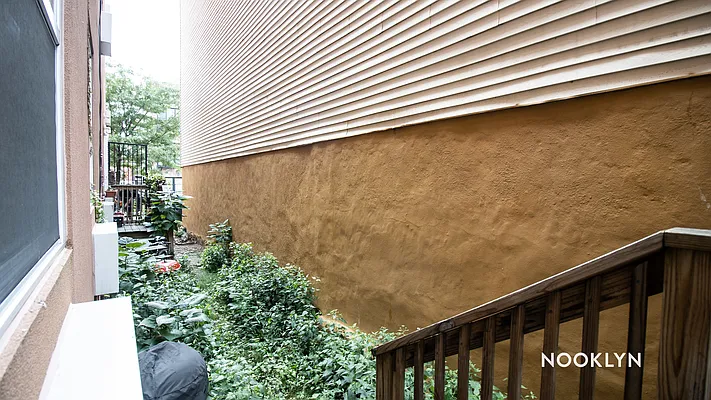 Rented by Nooklyn NYC LLC | media 34