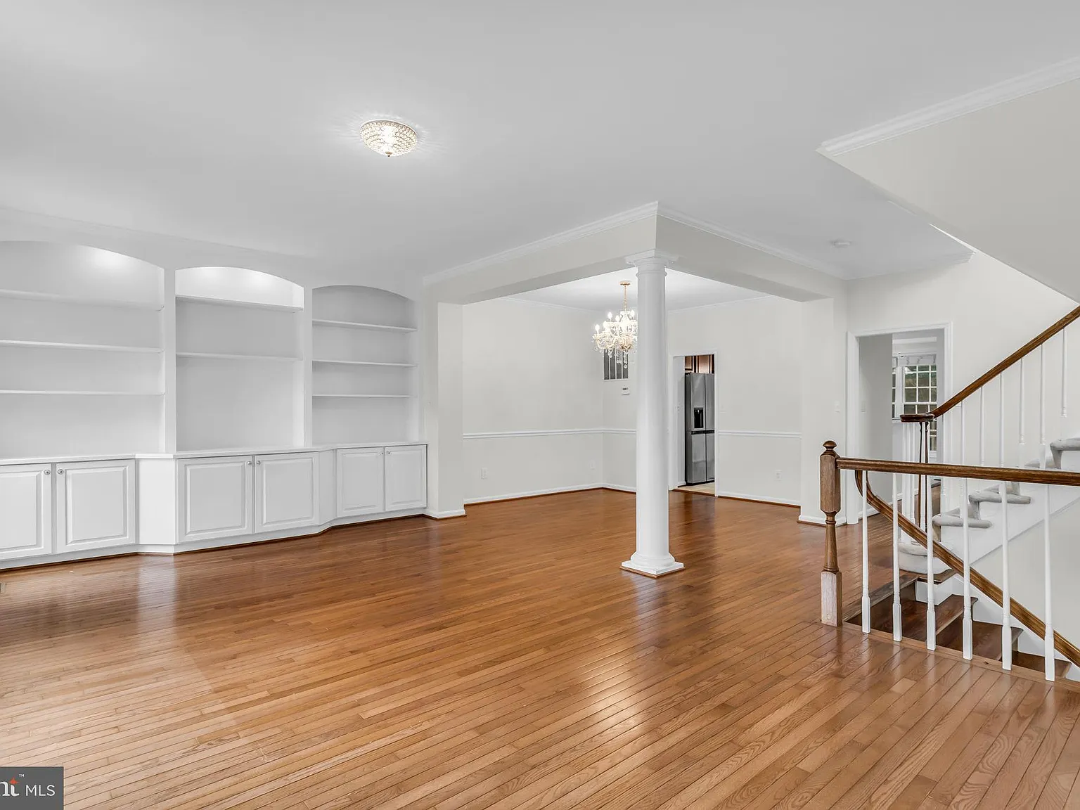 3 bed, 4.0 bath, 2571 sqft, $4,500 — Photo 4