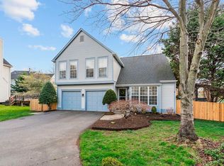 466 Foxridge Dr SW, Leesburg, VA