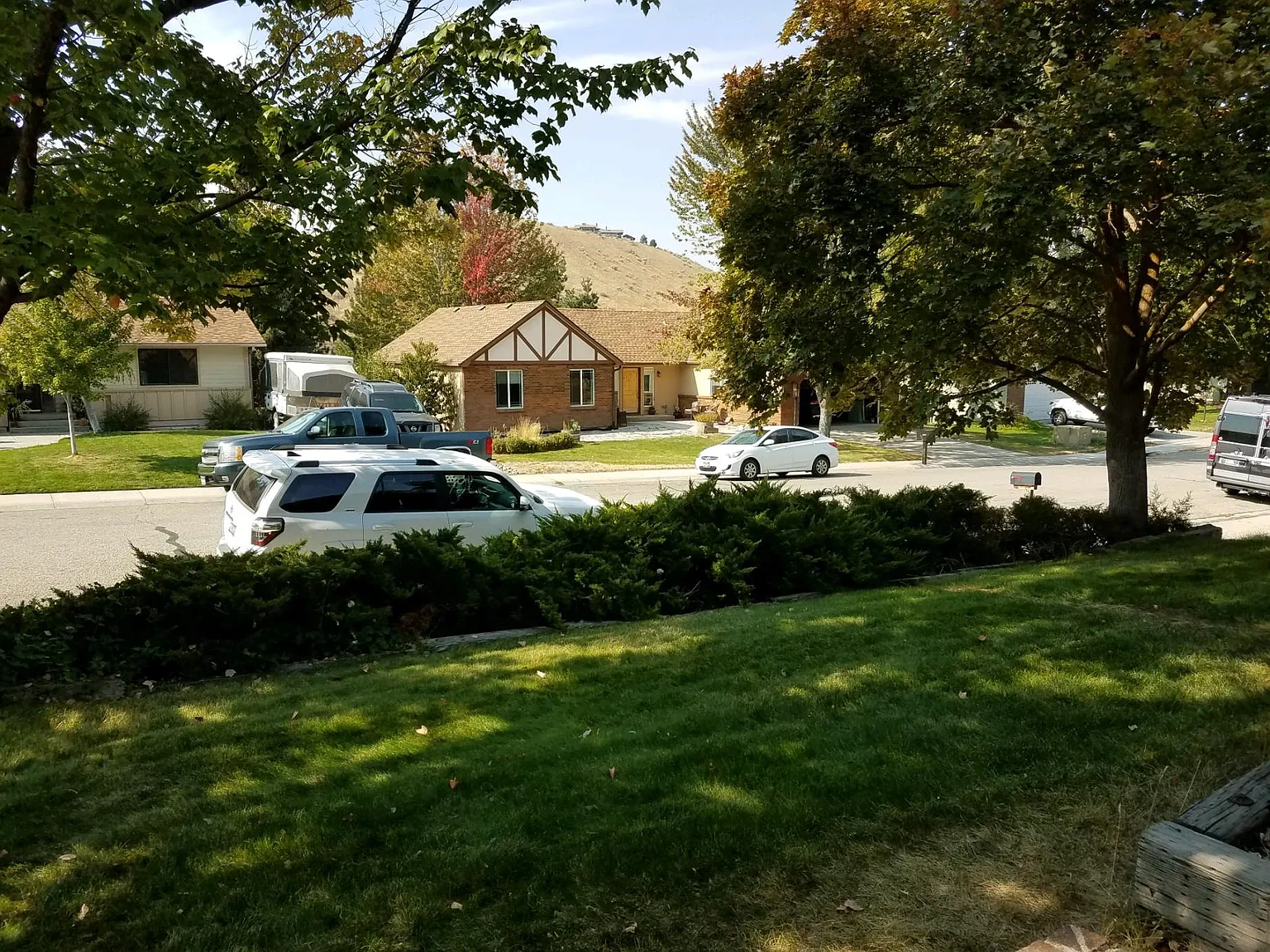 3 bed, 1900 sqft, $2,650 — Photo 4
