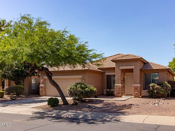 3rd image of 3036 E Kingbird Pl