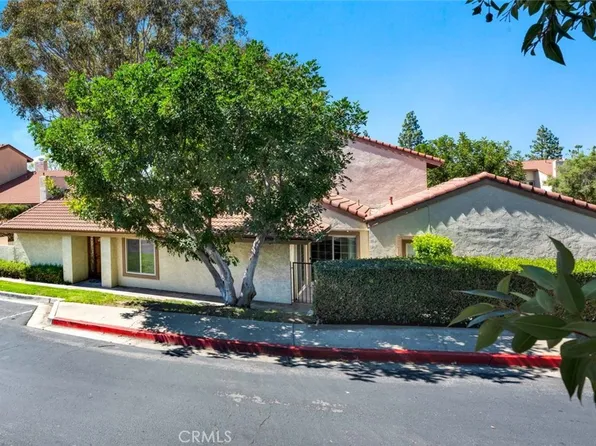 8466 Idlewild Cir, Huntington Beach, CA 92646
