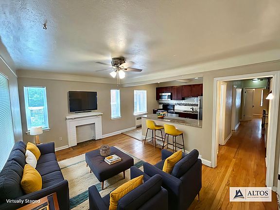 3rd image of 2121 S Josephine St APT 1
