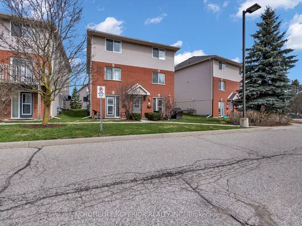 139 Brighton St #12C, Waterloo, ON N2J 4Z5