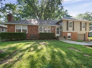 5223 Cody St, Shawnee, KS 66203