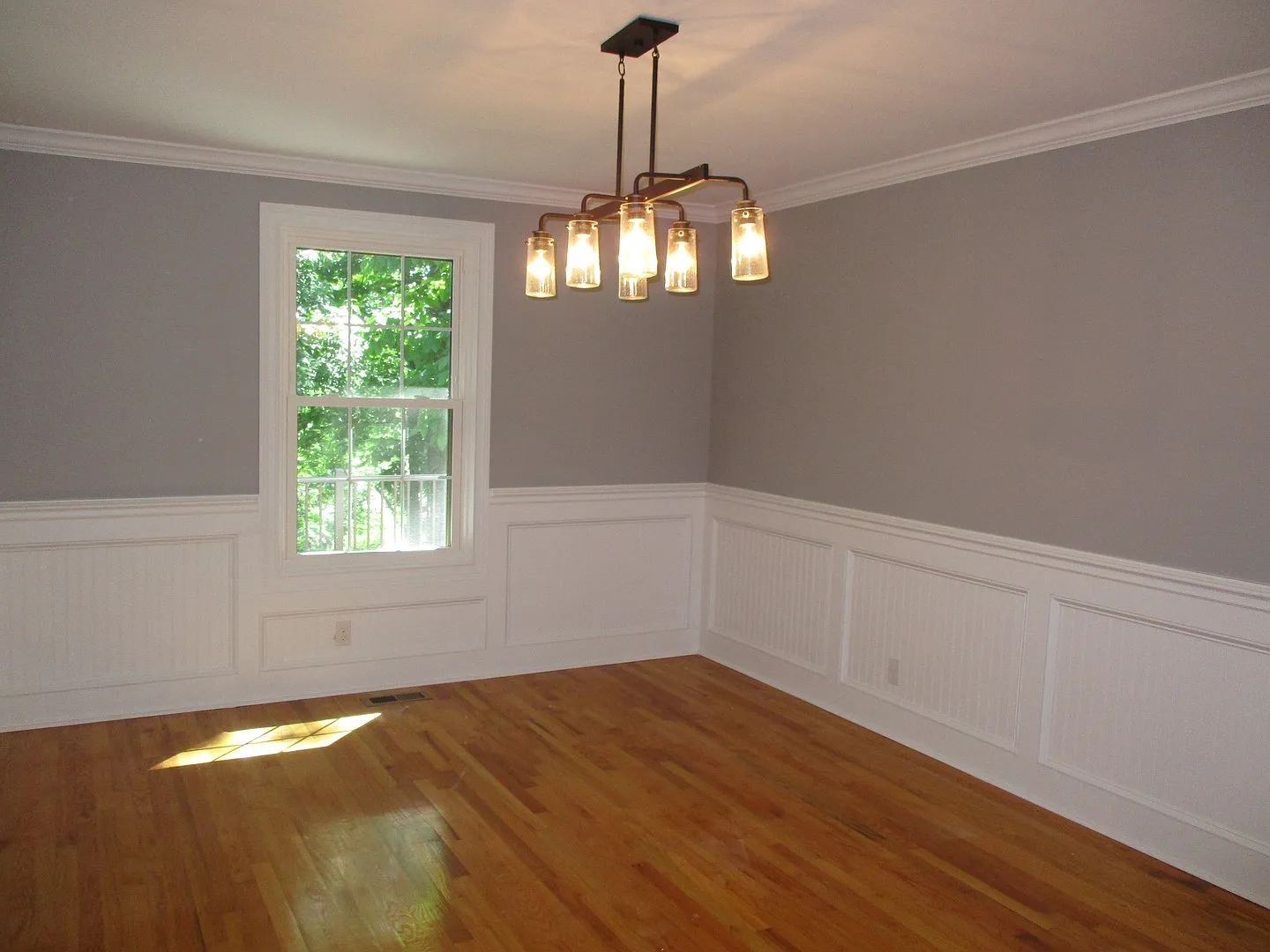 3 Bedroom 2 Bath Home For Rent Across From The Golf Club! — Photo 3