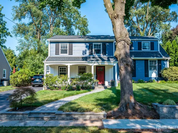 22 Spear St, Metuchen, NJ 08840