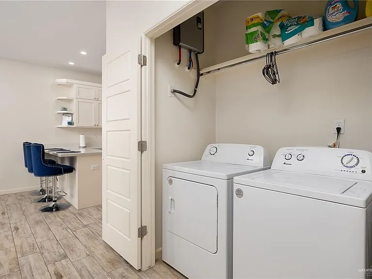 1101 W Sunset Valley St #3 — Photo 9