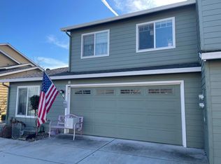 326 Live Oak Loop, Central Pt, OR 97502