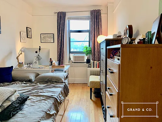 Rented by Grand & Co. | media 13