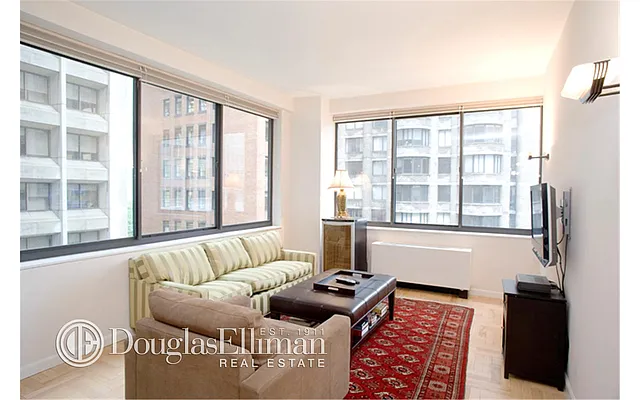 Rented by Douglas Elliman | media 18