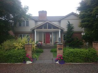 13053 8th Ave NW, Seattle, WA 98177