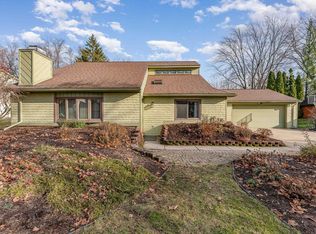 242 Sycamore Rd, Auburn, MI 48611