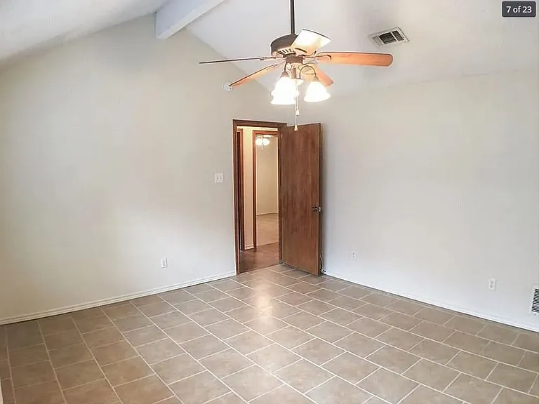 2031 Clearwater Trl — Photo 8