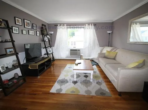 107B Spring St #3-2, Watertown, MA 02472