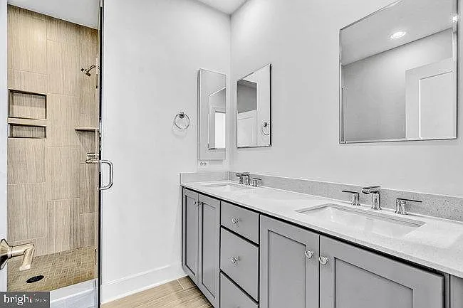 11236 Bunsen St — Photo 29