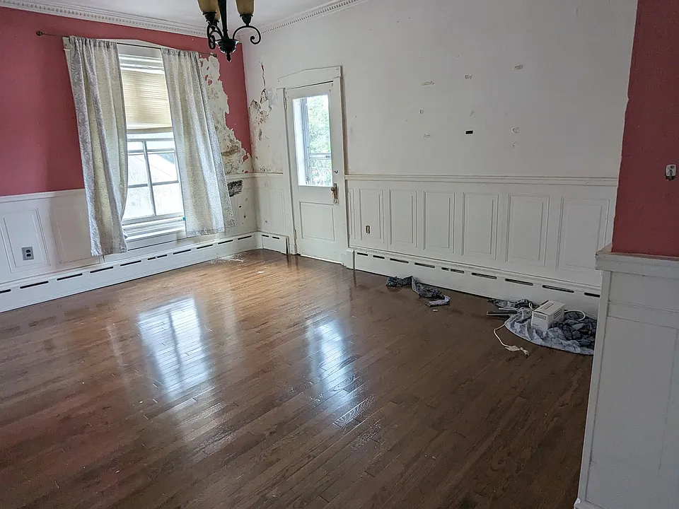 Bedroom (paint has been updated to all white since pictures were taken)