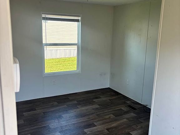 5th image of 2550 E Shotwell St Lot 29