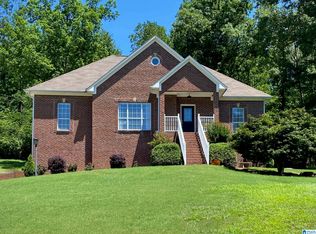 3208 Derbyshire Cir, Trussville, AL 35173