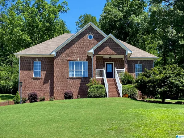 3208 Derbyshire Cir, Trussville, AL 35173