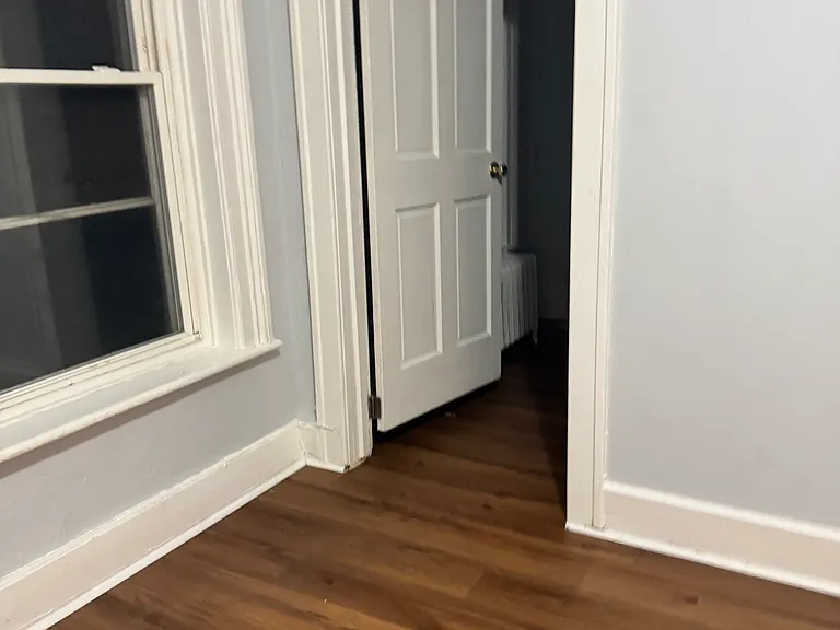 324 Hudson Ave #3 — Photo 7