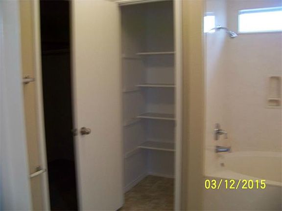 4th image of 307 Glen Valley Ln