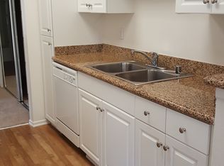 541 Baywood Dr, Newport Beach, CA 92660