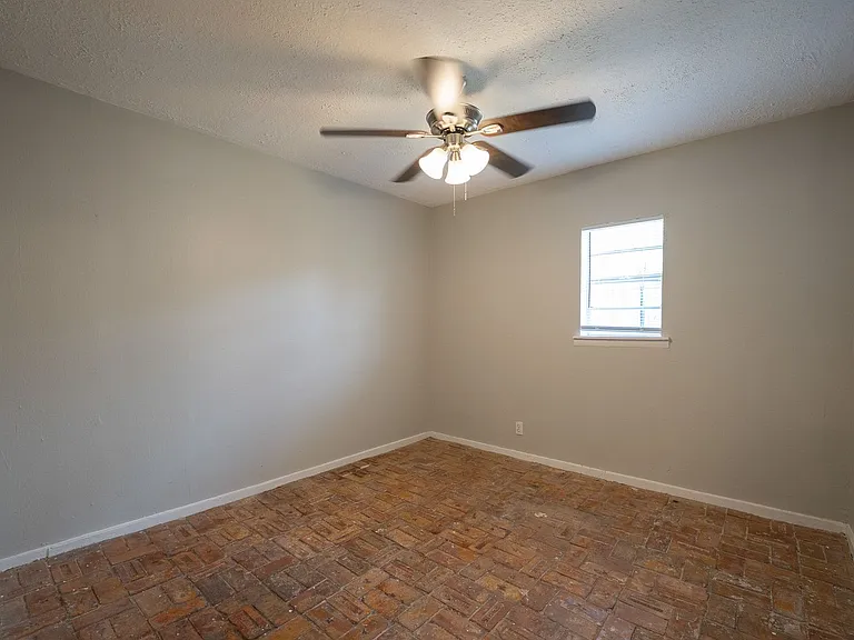3057 Dogwood Dr — Photo 3