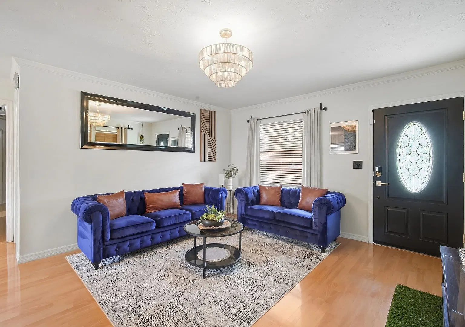 Tampa Home with Large Fenced Yard & Covered Parking — Photo 3