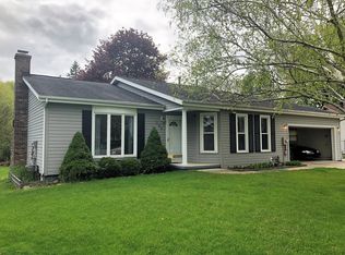 202 Cherokee Dr, Clinton, MI 49236