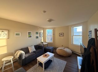 173 Hampshire St APT 8, Cambridge, MA 02139