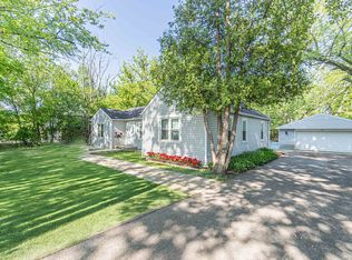 685 Anthony Trl, Northbrook, IL 60062
