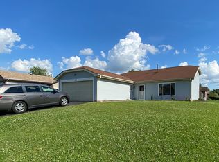 655 Forest Way, Bolingbrook, IL 60440