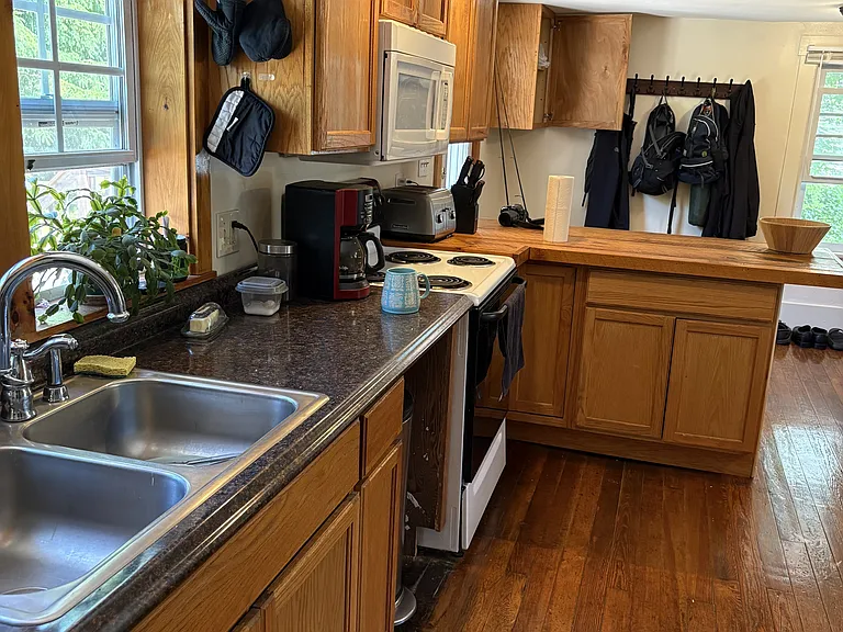 115 Main St #D — Photo 8