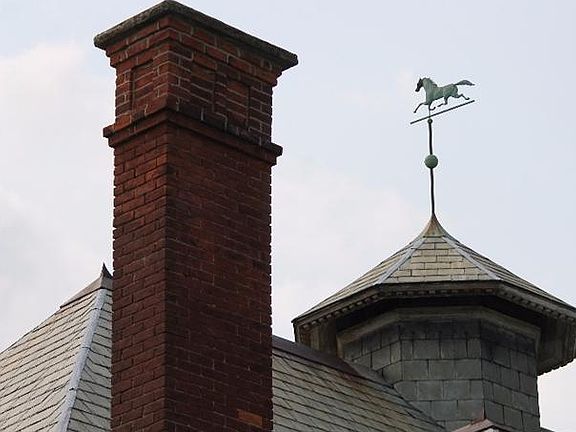 2nd image of 112 Woodward St