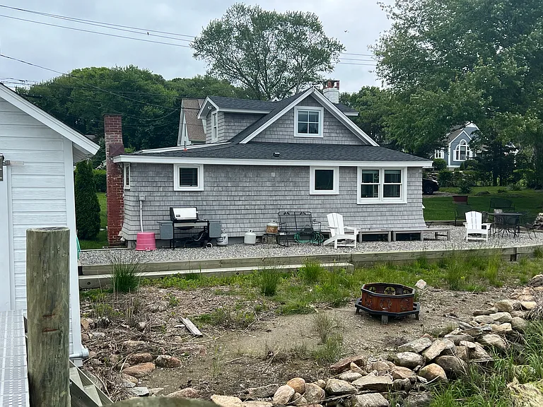 61 Old Black Point Rd — Photo 25