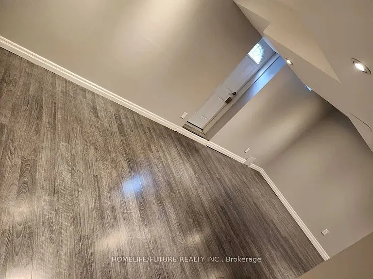 908 Rushton Rd #BASEMENT — Photo 3