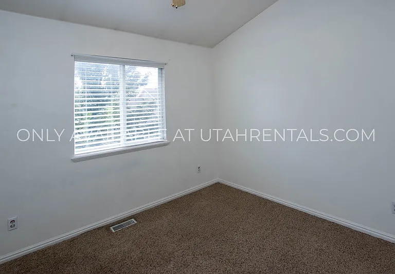 3111 W Davencourt Loop — Photo 28