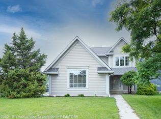 16767 Cedarbrook Dr, Haslett, MI 48840