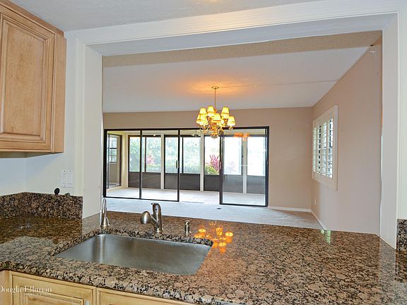 5th image of 6396 Aspen Glen Cir #104
