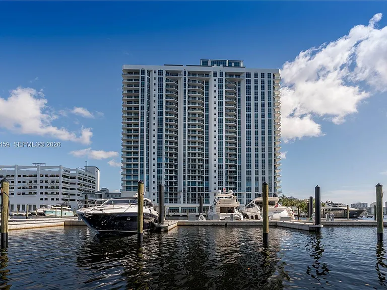 17301 Biscayne Blvd #1008 — Photo 42