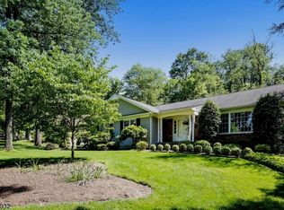 170 Lenape Ln, Berkeley Heights, NJ 07922