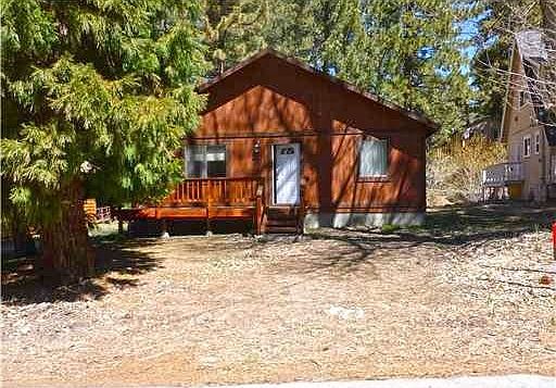 1st image of 33802 Meadow Ln