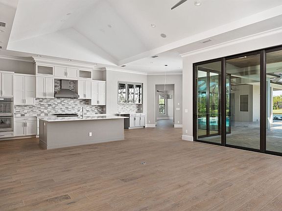 3rd image of 1462 River Club Dr