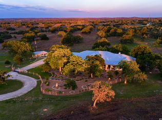 4205 N Fredericksburg Rd, Kerrville, TX 78028