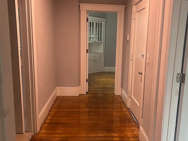 15 Irving St #3L — Photo 4