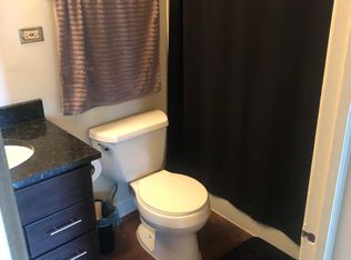 400 W Rand Rd APT B302, Arlington Heights, IL 60004